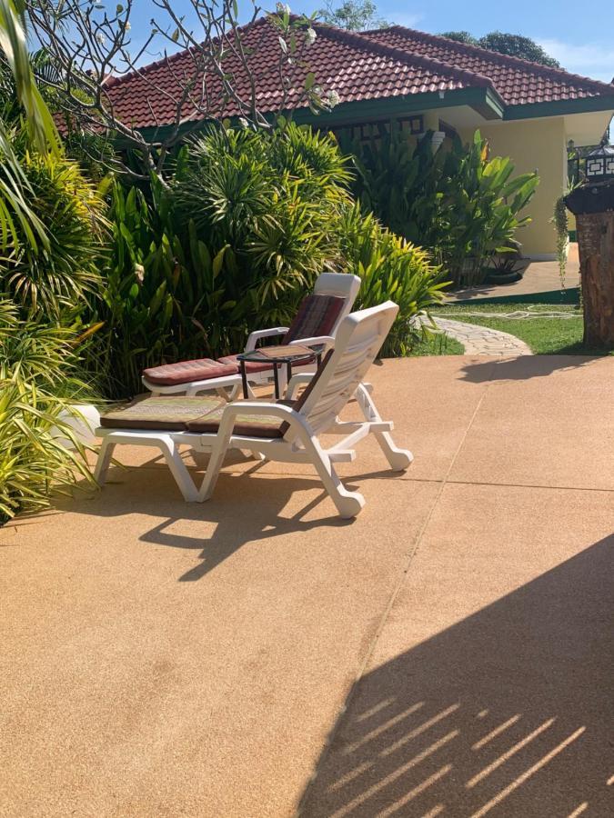 Baan Bettina Haus 1 Apartment Ban Chak Phai Luaran gambar